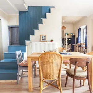 Vagabond Bed & Breakfast