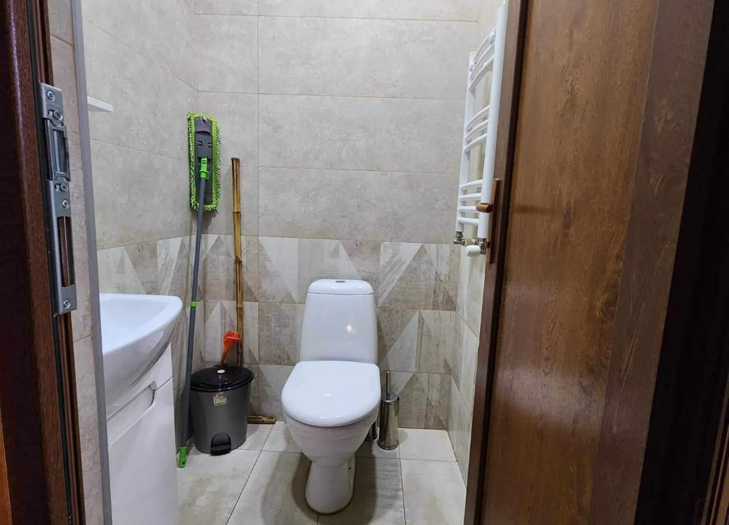Coziness Comfort And Warmth Comodidad Confort Y Calidez Tbilisi